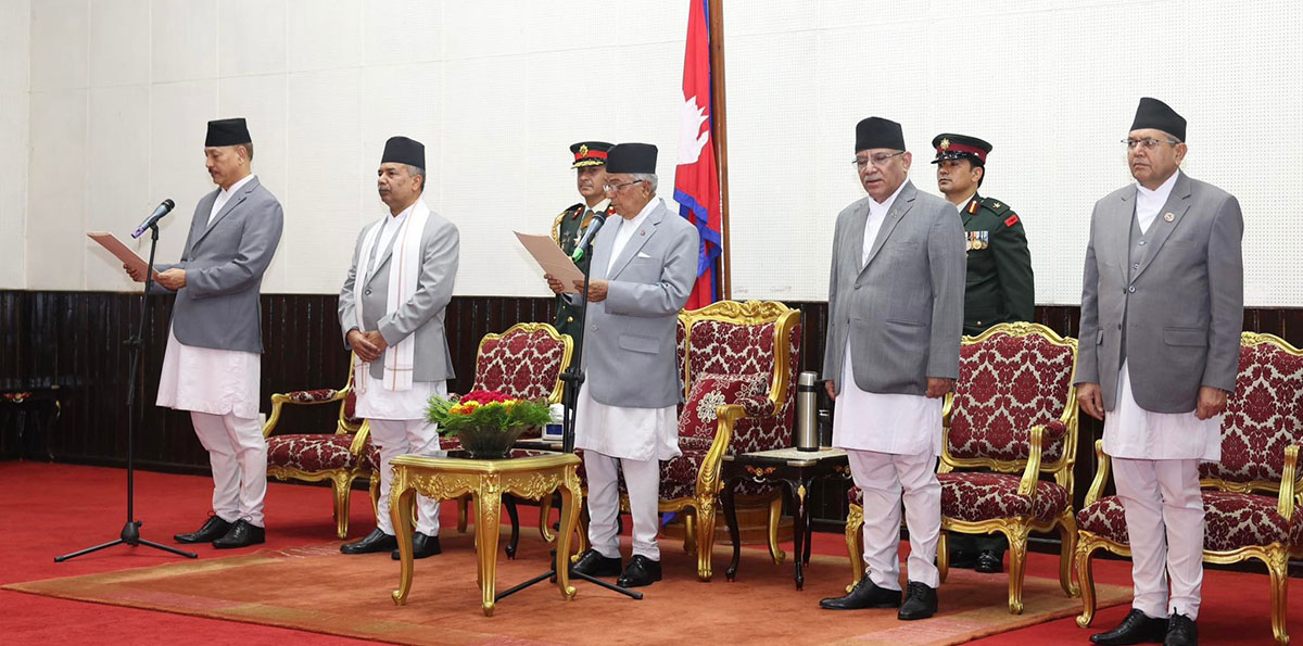 नवनियुक्त प्रधानन्यायाधीश श्रेष्ठले लिए शपथ
